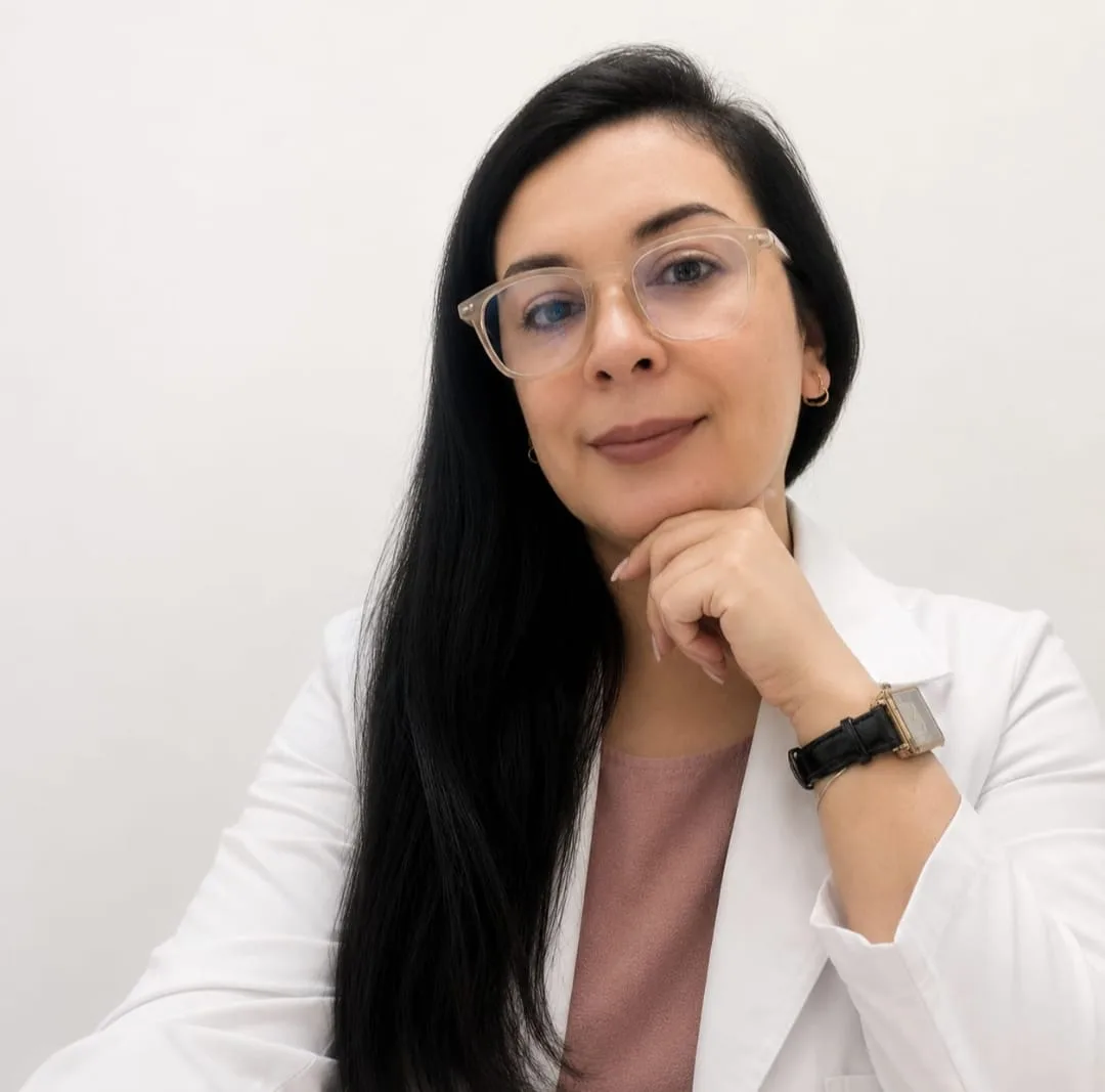 Dra. Katia Nieves Vazquez — 1/3
