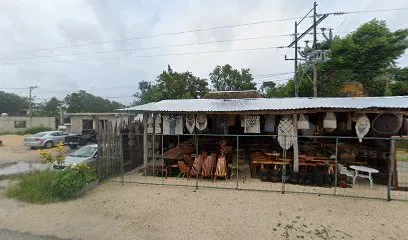 Mueblería y Artesanía La Avenida