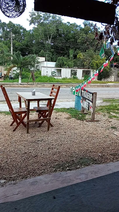 Pollos asados y taquería chez