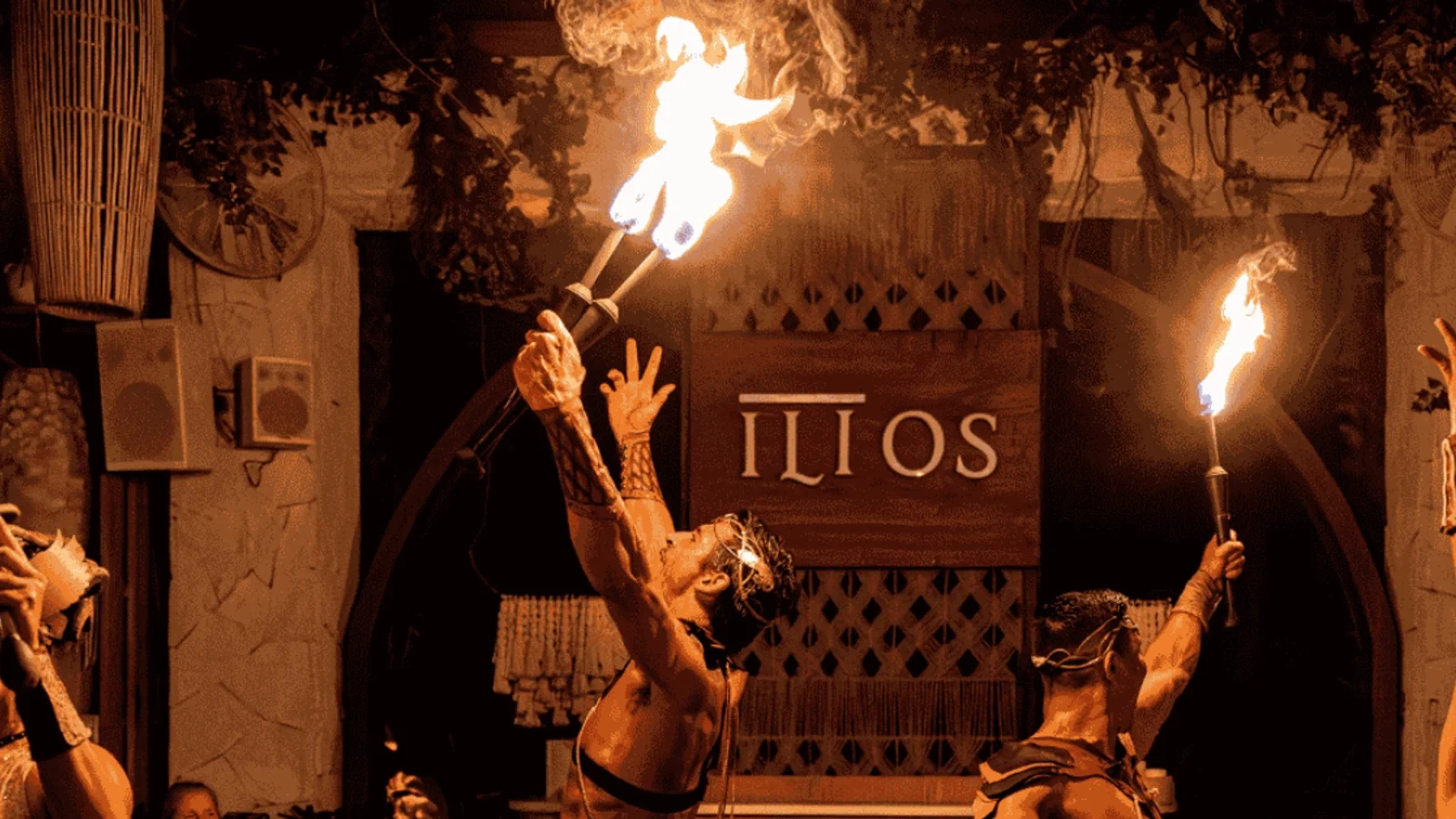 Plate Smashing & Fire Show @ Ilios Tulum